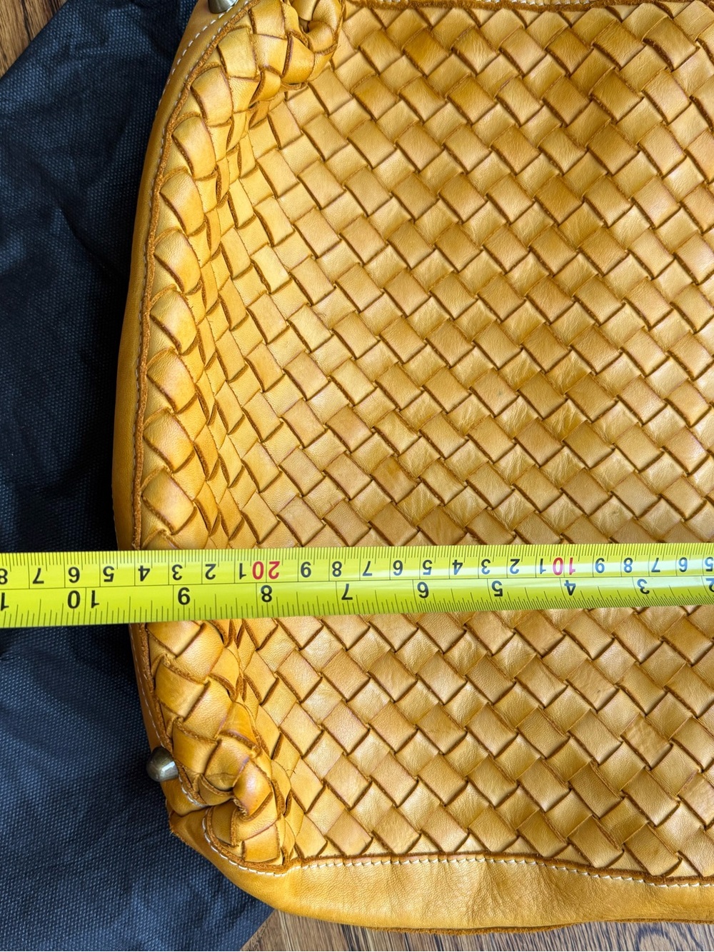 Italian Elegant Woven Leather Bag - Mustard Yellow - Picture 6 of 7